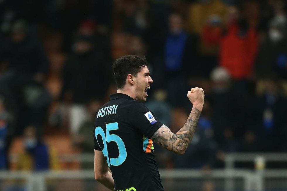 bastoni inter milan derby