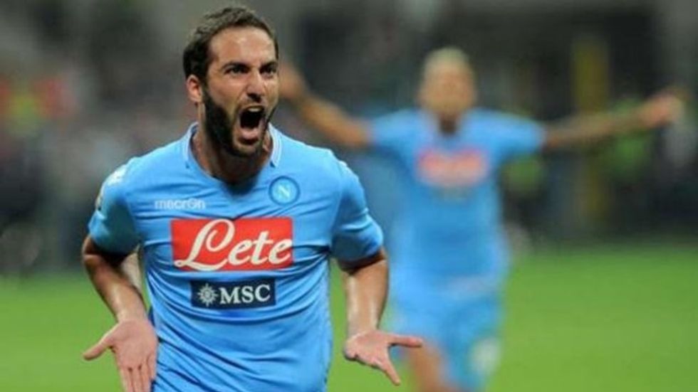 bayerni na p euml lqen higuain napoli nuk e shet hd