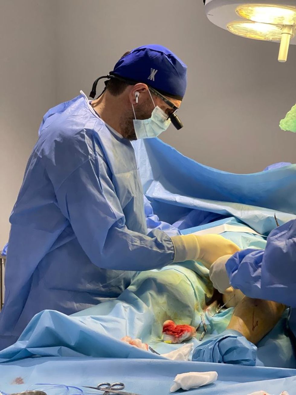 bb9be1e5 b499 4e90 aa1f 6bc9da819e94