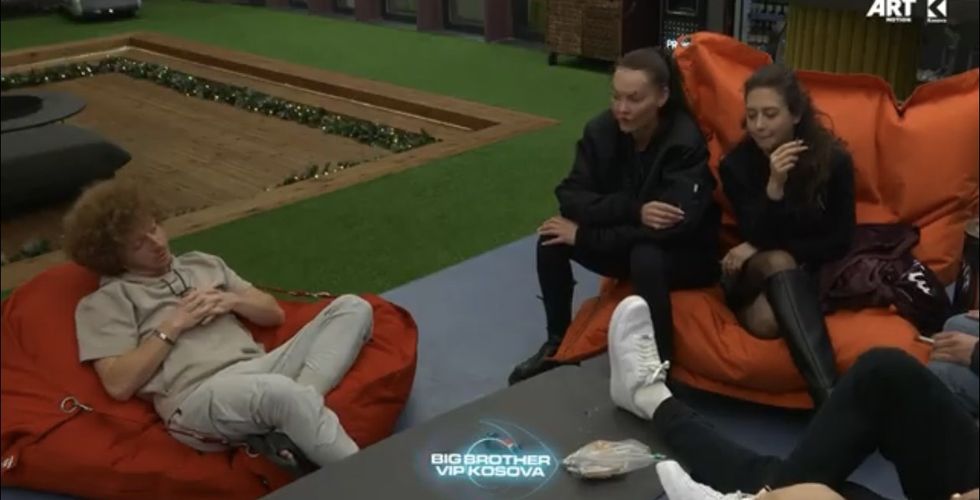 BBDB10E6 5FFD 4A7A A4DF 67B53D69FCE9