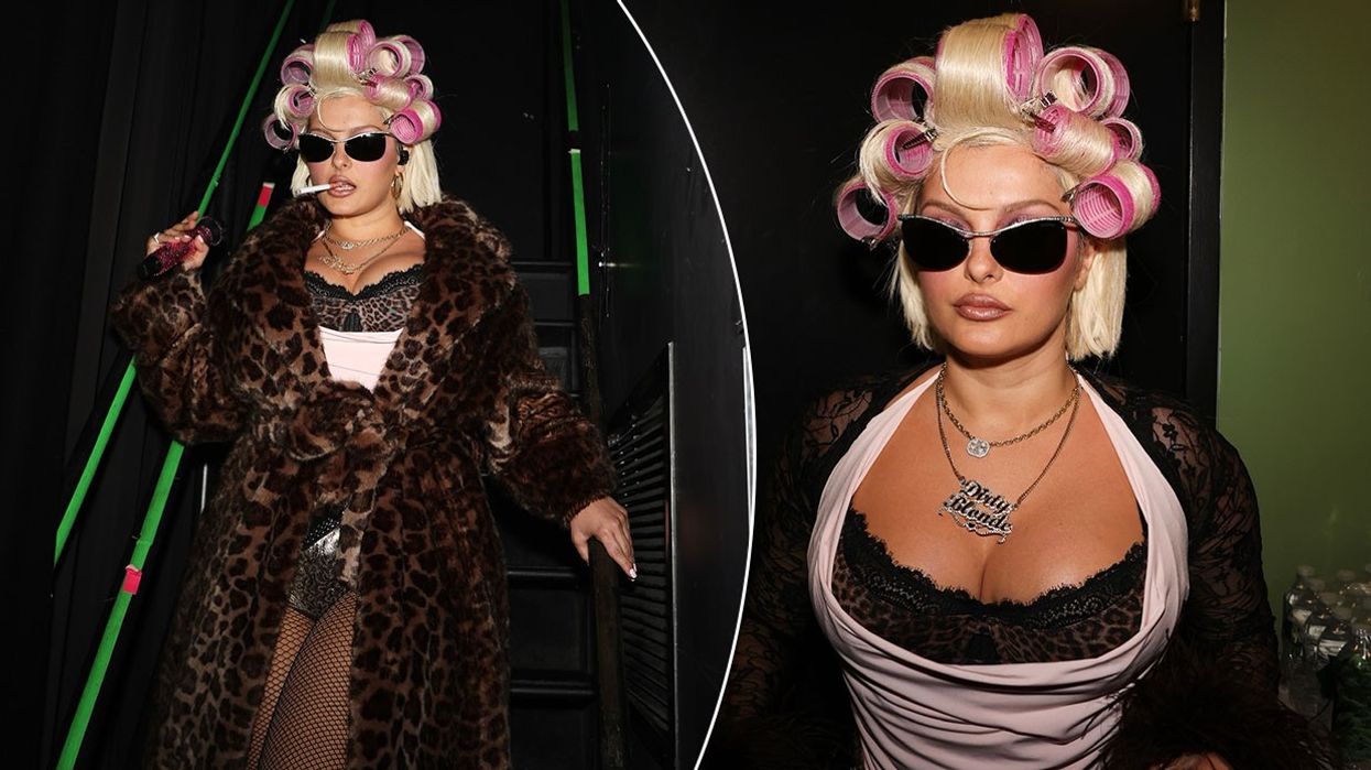 Bebe Rexha shfaqet në koncert me bikodina në kokë, për të promovuar albumin e ri "Dirty Blonde" Bebe Rexha shfaqet në koncert me bikodina në kokë, për të promovuar albumin e ri