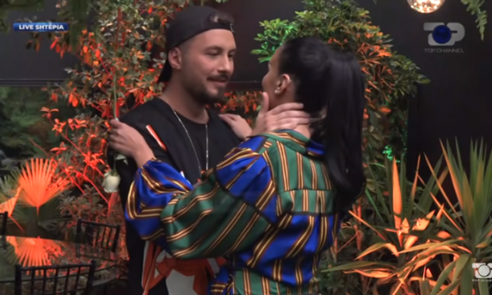 bebebebebbebebebbeeb