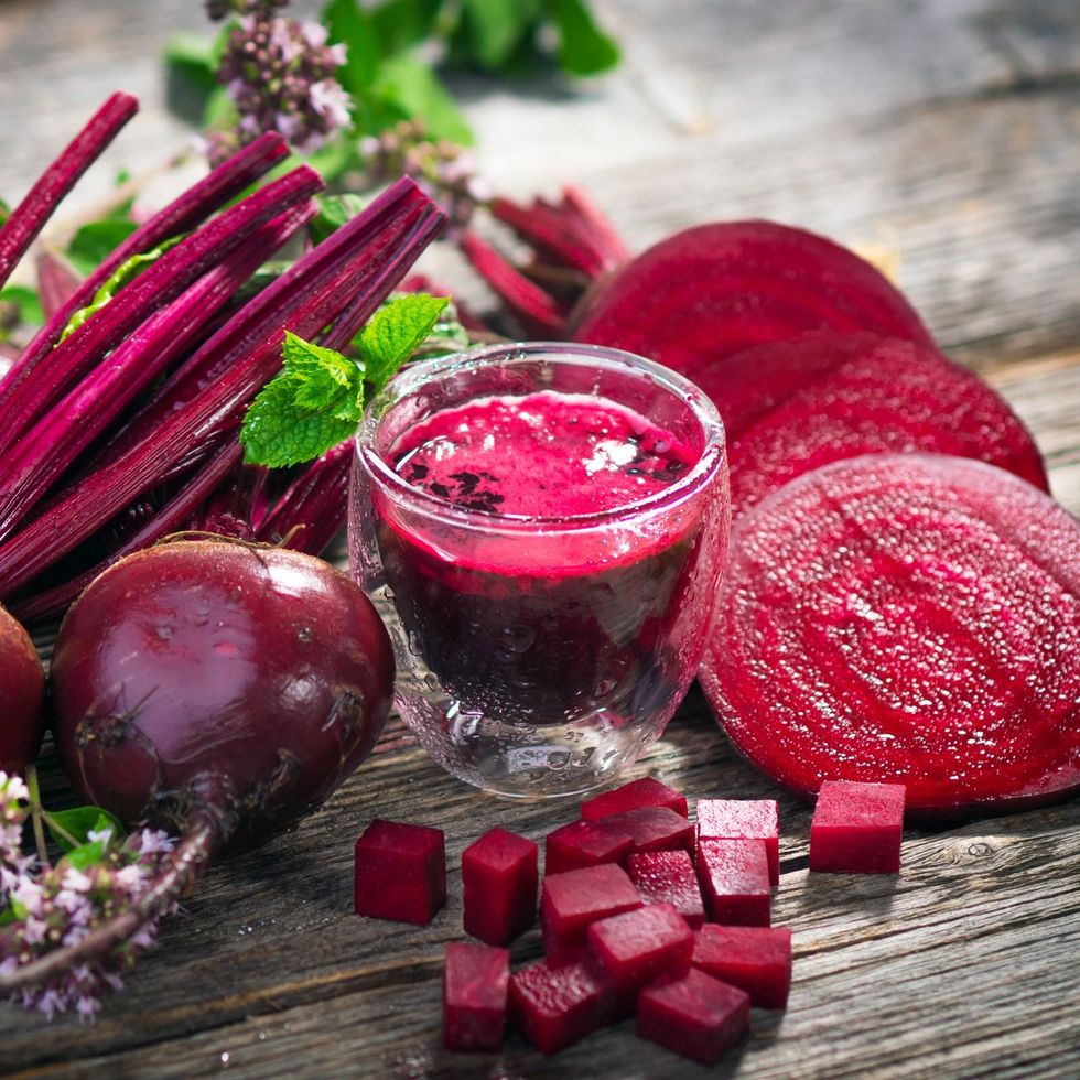 Beetroot juice 1600x