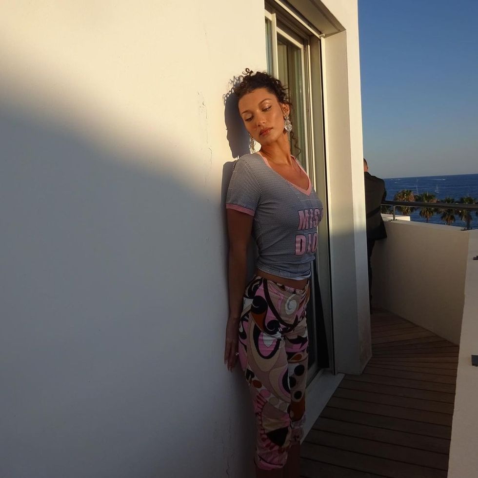 bellahadid 221837655 806714550045498 8038465599124172831 n