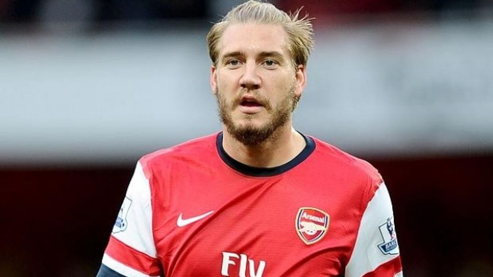 bendtner arsenali m euml humbi nj euml vit kot hd