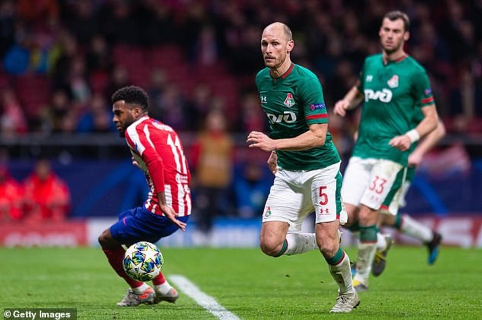 Benedikt Howedes (right) is set to return to western Europe after two years in Russia