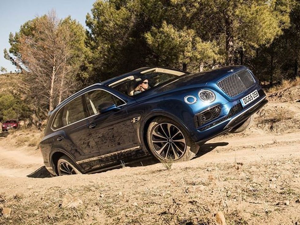 Bentley Bentayga për terrene të vështira mund te prodhohet vetem per te pasur foto 2