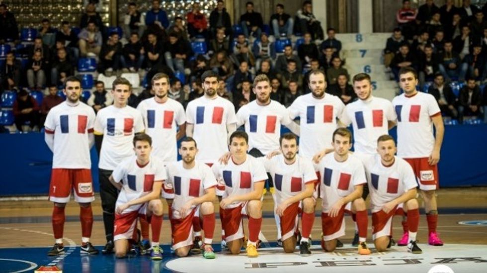 besa nderon viktimat e parisit hd(1)