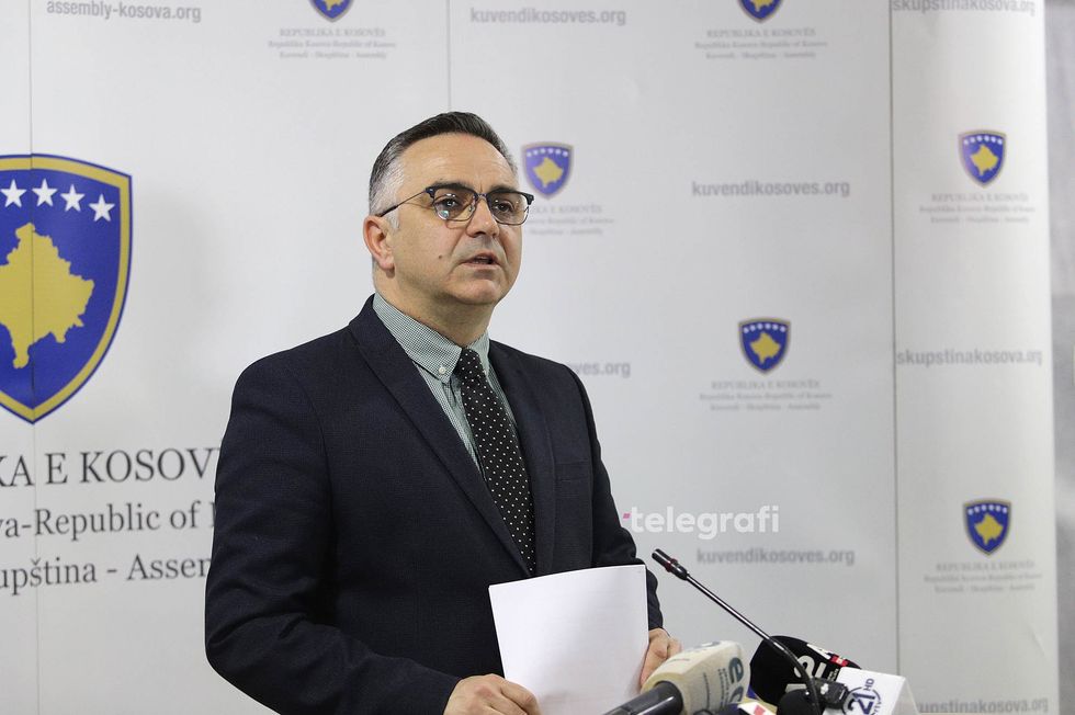 Besnik Tahiri AAK Deklarate foto Ridvan Slivova 2