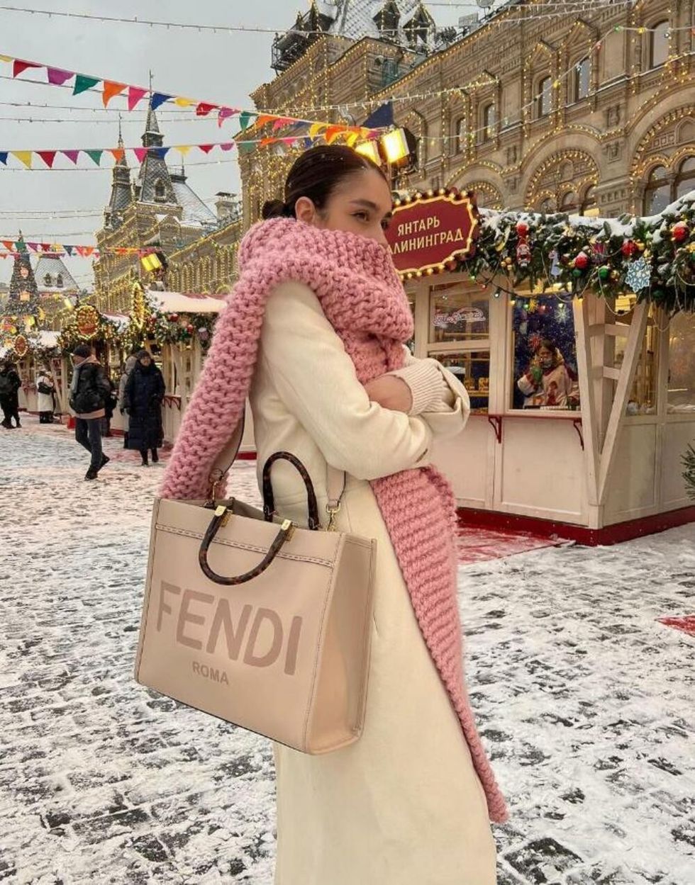 Bezhe e trendafilte e bute