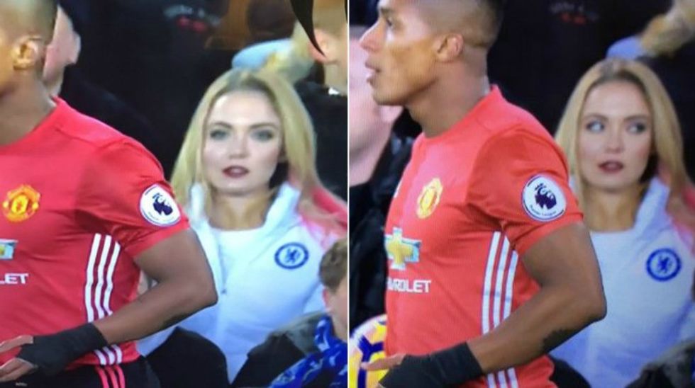 Bionde, por e bukur.