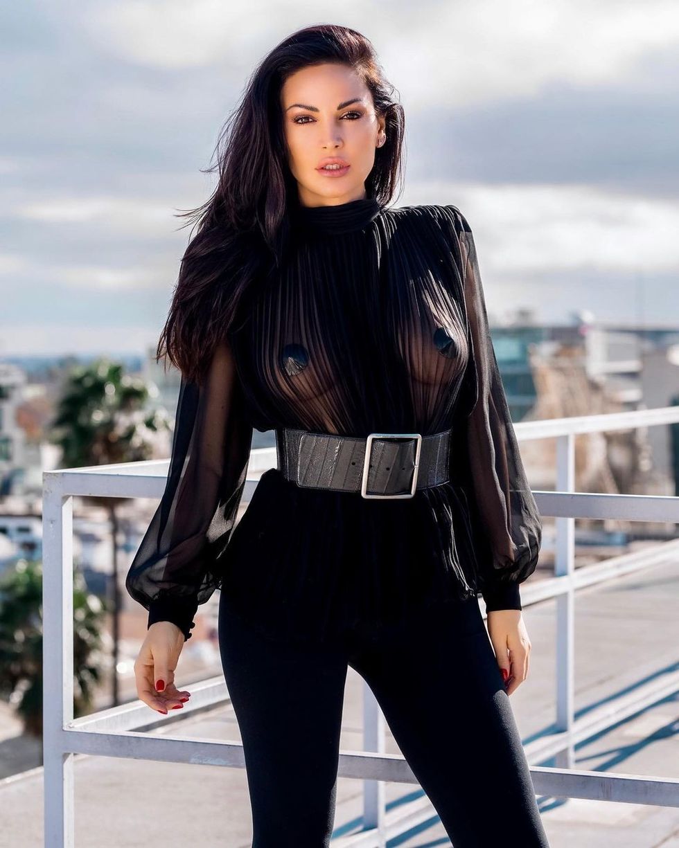 bleona 1372901347438064995955734770135401635574289n