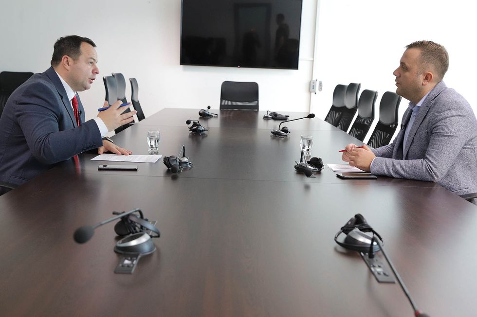 Blerim Sallahu interviste foto Ridvan Slivova 2