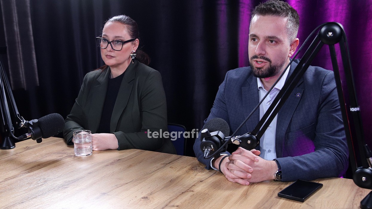 Fëmijët rrinë shumë online dhe rrezikohen nga dhuna, Shahini dhe Aliu-Ahmeti flasin për nevojën urgjente të edukimit medial