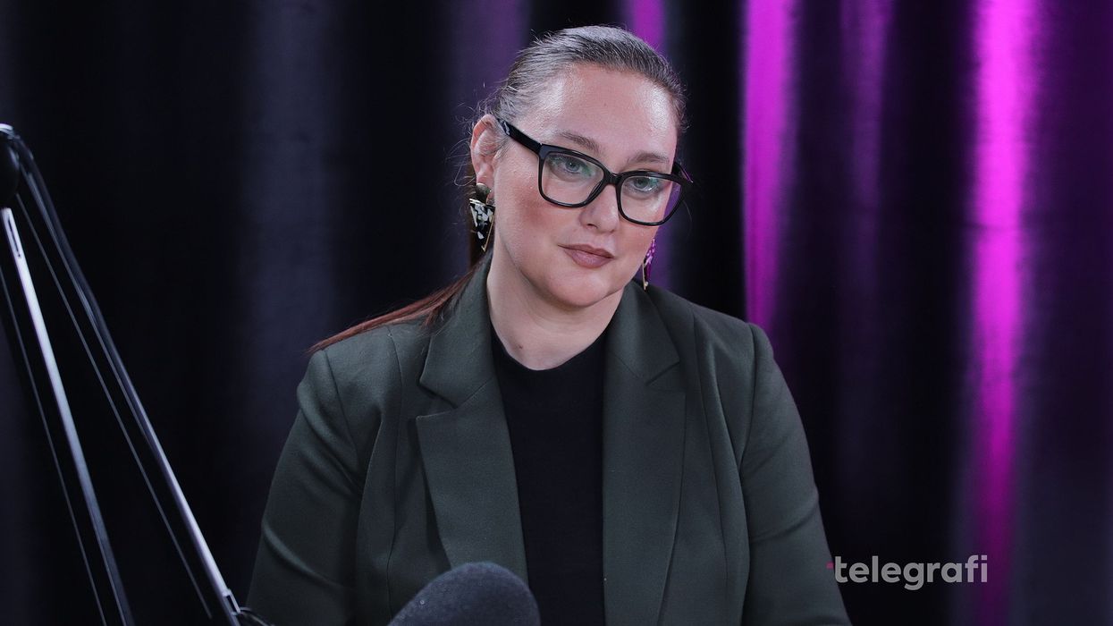 Aliu- Ahmeti: Fëmijët në Kosovë rrinë shumë në internet, të rrezikuar edhe nga dhuna online Aliu- Ahmeti: Fëmijët në Kosovë rrinë shumë në internet, të rrezikuar edhe nga dhuna online