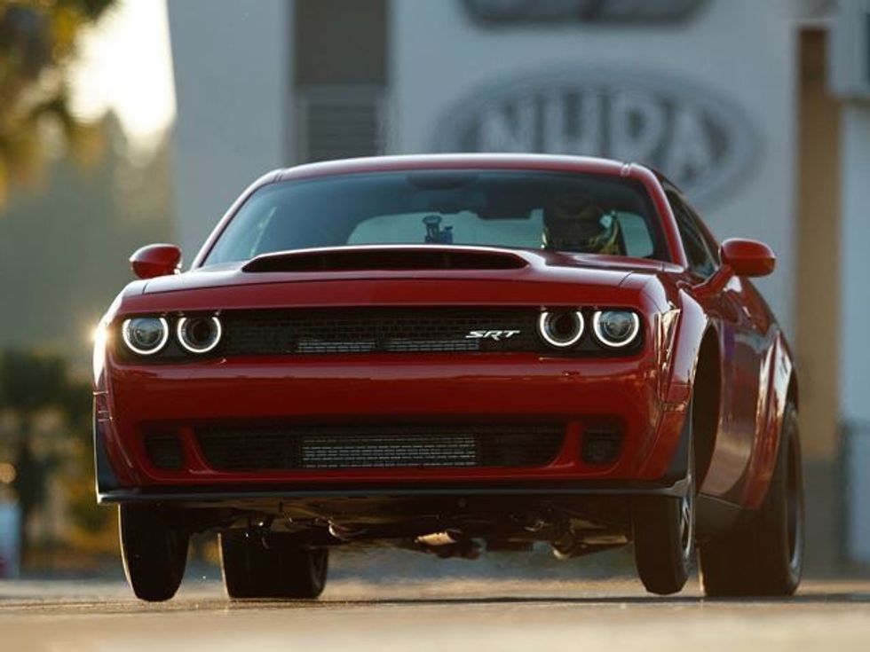 Bleu Dodge Challenger që ende nuk është lansuar e ve ne shitje per çmim shume te larte foto 3