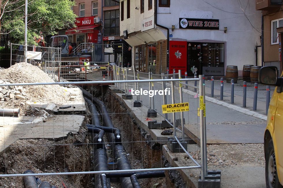 bllokimi i rruges Tringe Smajli vendosja e gypave te ngrohtores foto Ridvan Slivova 4