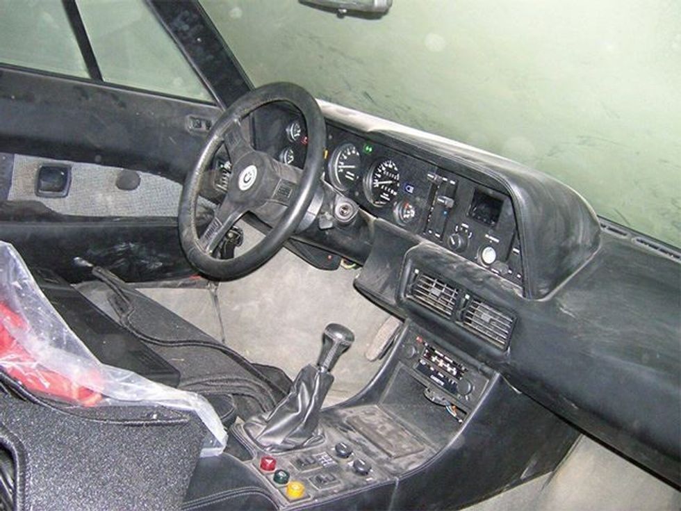 BMW M1 që i përket një koleksioni të rrallë ka qendruar ne pluhur per 30 vjet foto 4