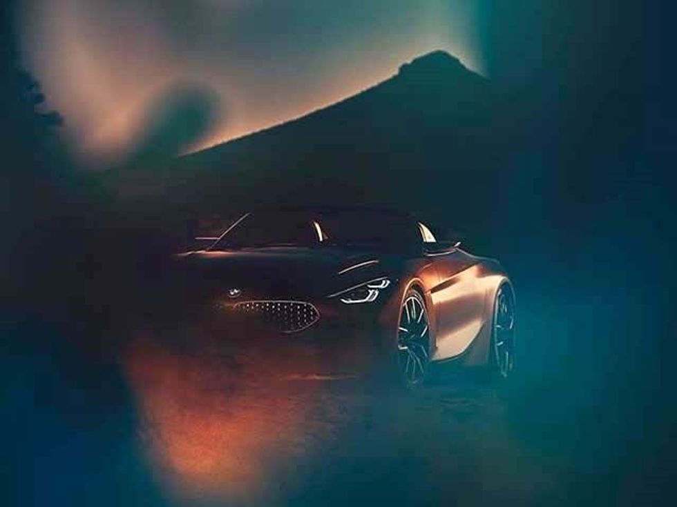 BMW shfaqë pjesën e përparme dhe anësore të modelit Z4 të ri foto 5