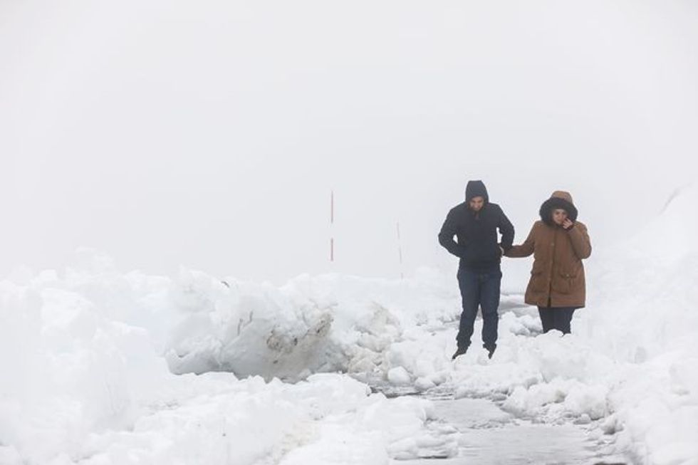 Bora mbulon shkretëtirën e Saharës dunat e reres kthehen ne rreshqitese foto 8