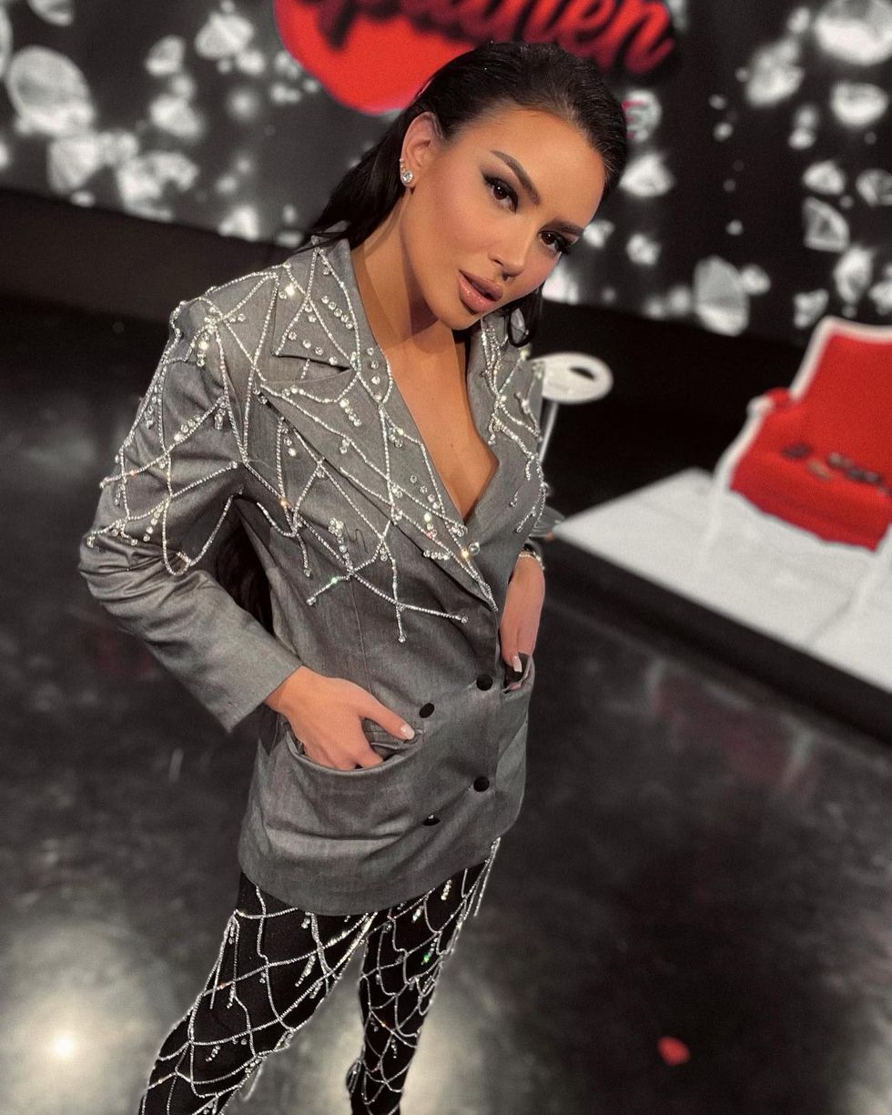 borazemani 273715752 4854529107916726 1199887559106678888 n