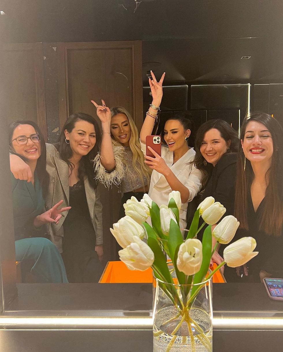 borazemani 273917522 620720982356995 1057177125589479809 n 1