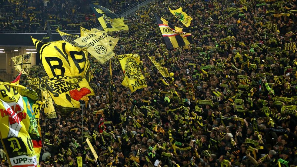 borussia dortmund fans ndgl5vsd1edgzwnr9y365vbx