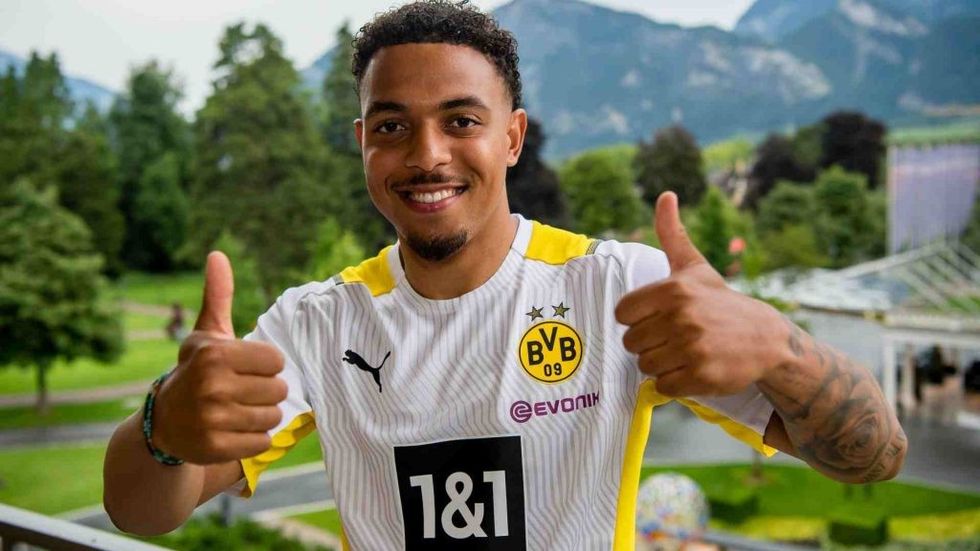 Borussia Dortmund sign Donyell Malen - Sportslumo