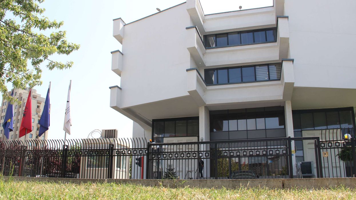 Banka Qendrore e Republikës së Kosovës dhe Banka Qendrore e Francës nënshkruajnë Konventë Bashkëpunimi për avancimin e edukimit financiar në Kosovë Banka Qendrore e Republikës së Kosovës dhe Banka Qendrore e Francës nënshkruajnë Konventë Bashkëpunimi për avancimin e edukimit financiar në Kosovë