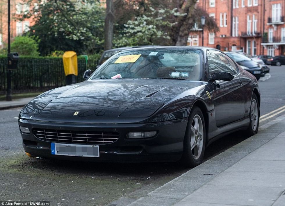 Braktiset Ferrari i 80 mijë eurove pronari nuk ka para per ta regjistruar foto 5