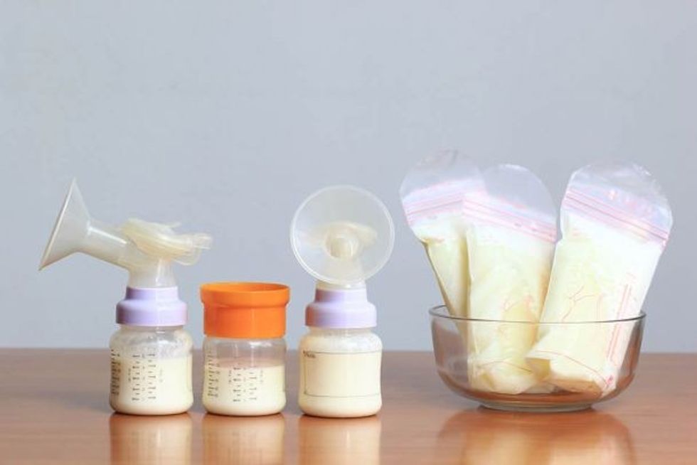 breast milk versus formula hero