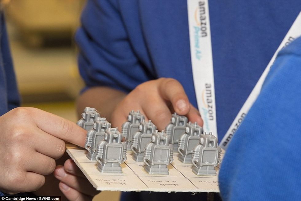 brenda-laboratorit-ku-punohen-dronet-qe-do-te-sherbejne-per-dergimin-e-mallrave-foto-5