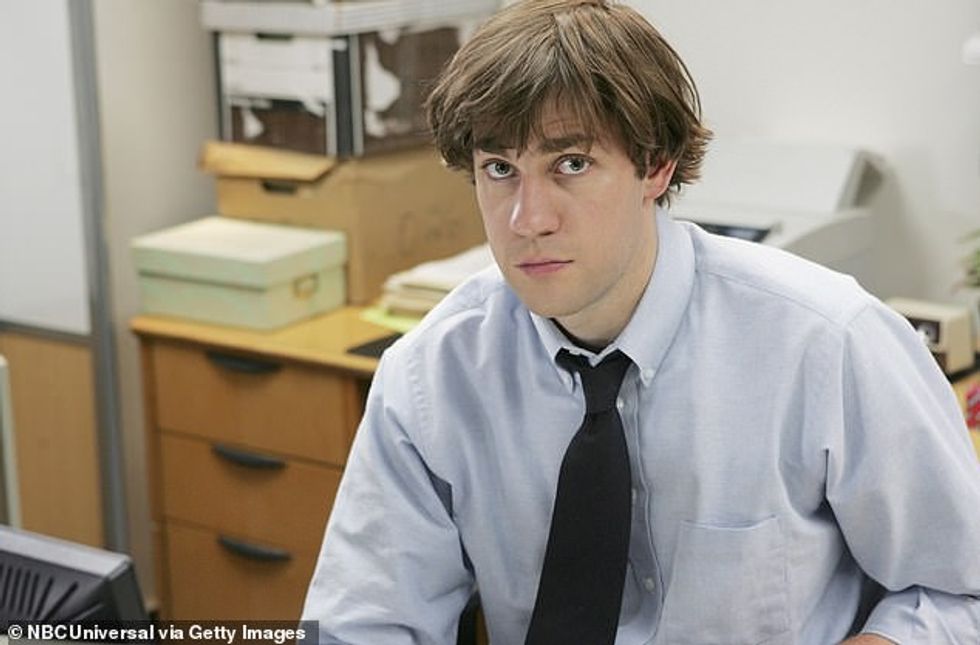 Brenda transformimit të John Krasinski nga The Office geek (foto në personazh) në hero aksioni, ndërsa ai u emërua mashkulli më seksi i gjallë i revistës People për vitin 2024