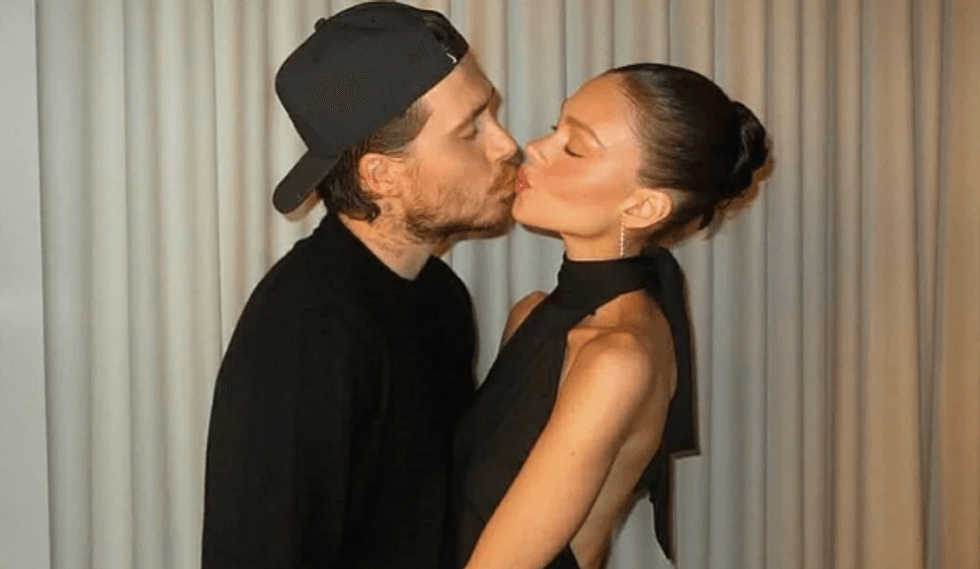 Mes zjarreve që kanë përfshirë Francën, Brooklyn Beckham dhe Nicola Peltz shijojnë pushimet
