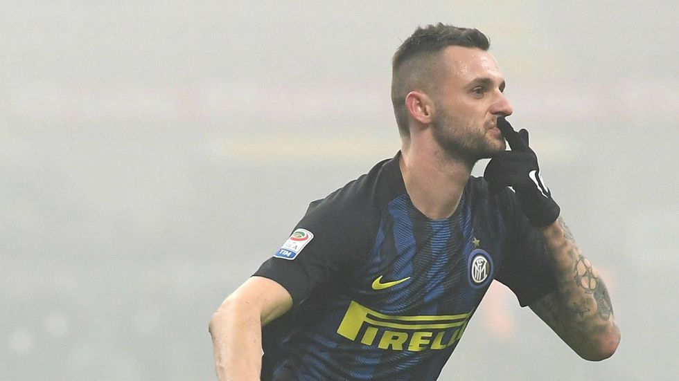 brozovic inter genoa 9g8eg10jlfgn197e118wfmd5g
