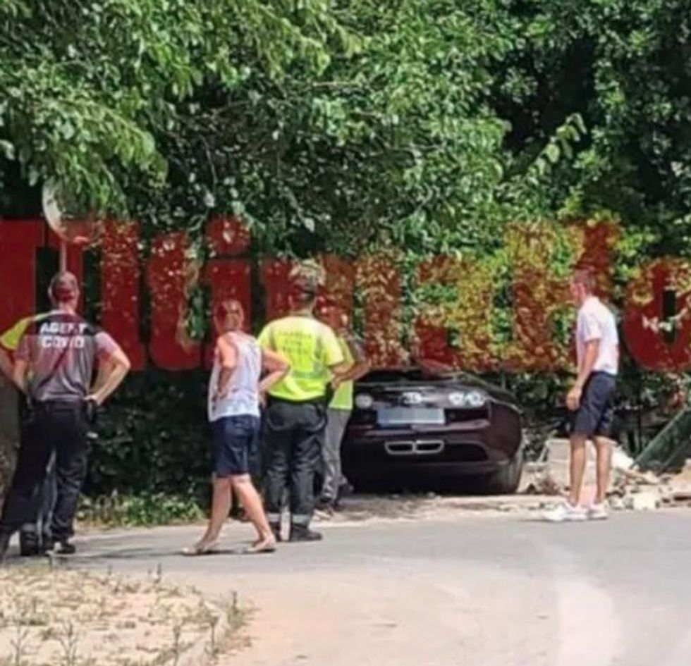 Bugatti Veyron u përplas me një mur në Bunyola, Majorca
