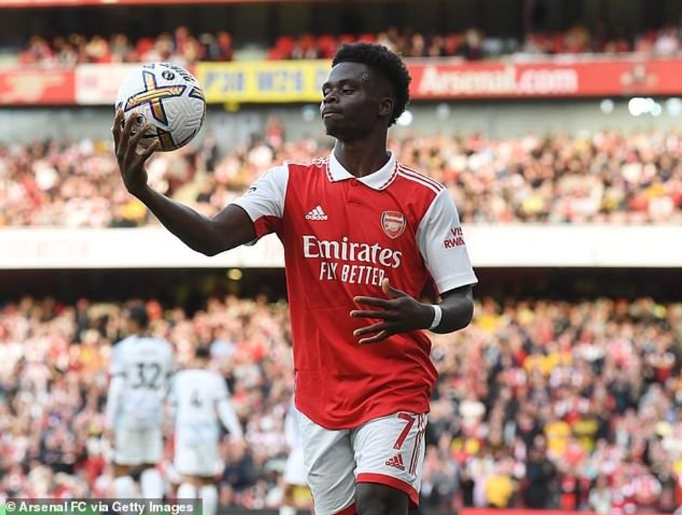 Bukayo Saka shënoi në goditjen e pjesës së parë për të rikthyer barazinë kundër Liverpool të dielën.