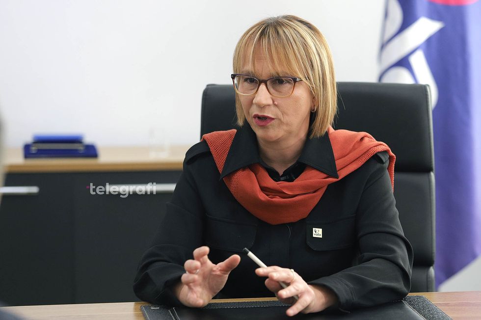 Burbuqe Hana interviste foto Ridvan Slivova 9