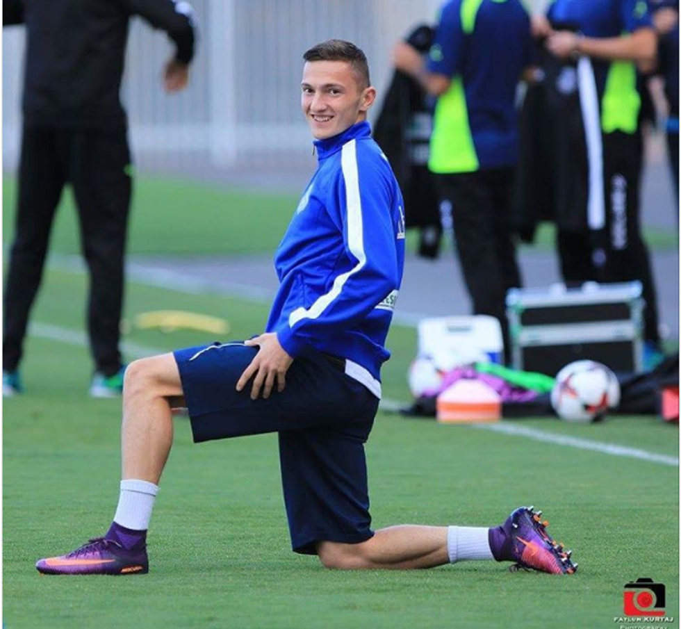 Bytyqi ne stervitje me Kosoven