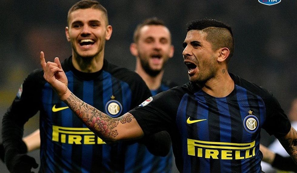 C0OxeDPXcAEgeqZ e1482356744555