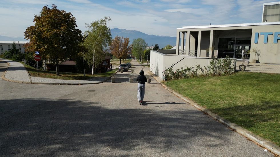 C1033.00 05 34 22.Still005