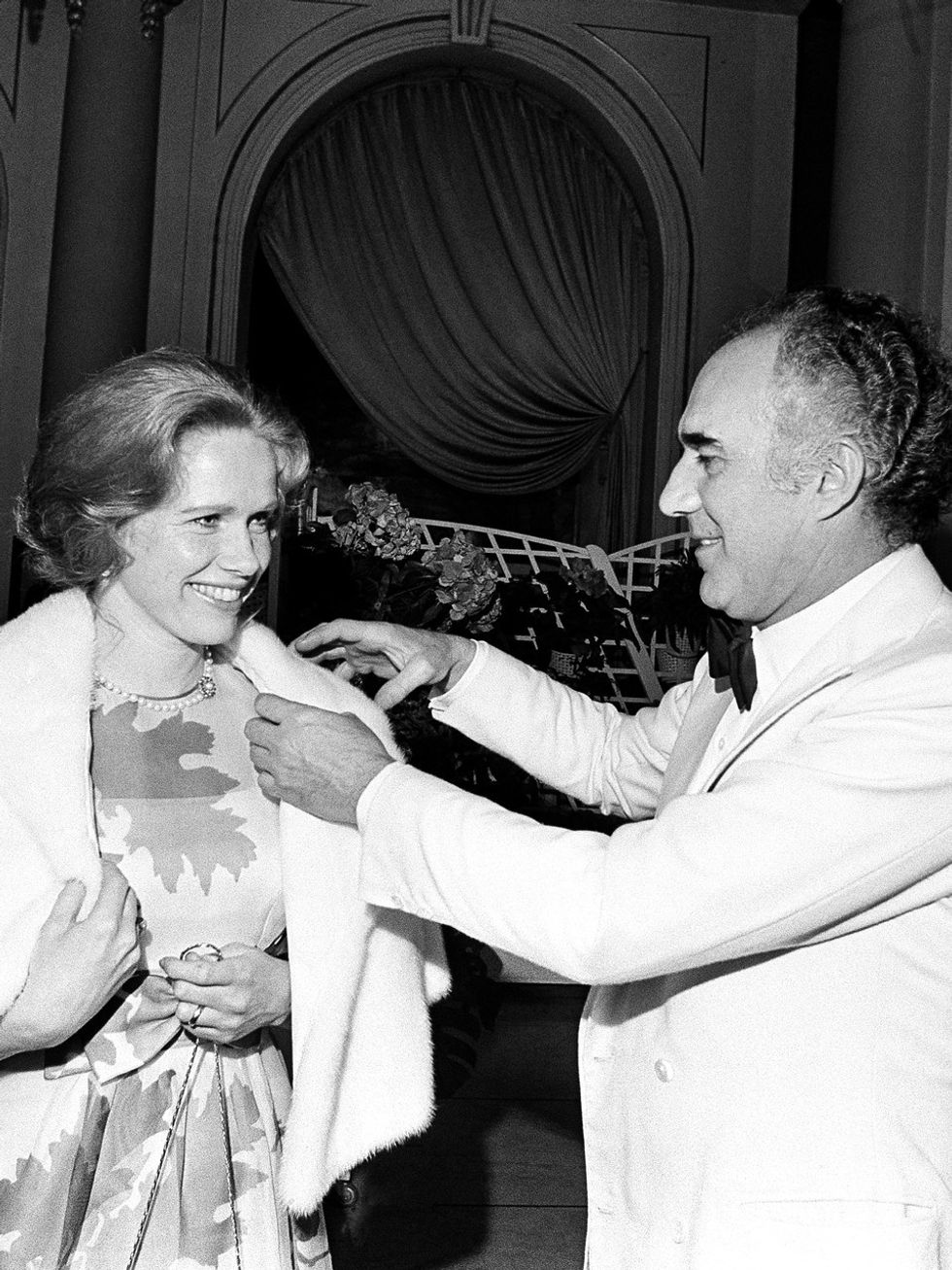 c3ee8568 a8f5 4952 9881 99c94df5df2f large AP20139467619283