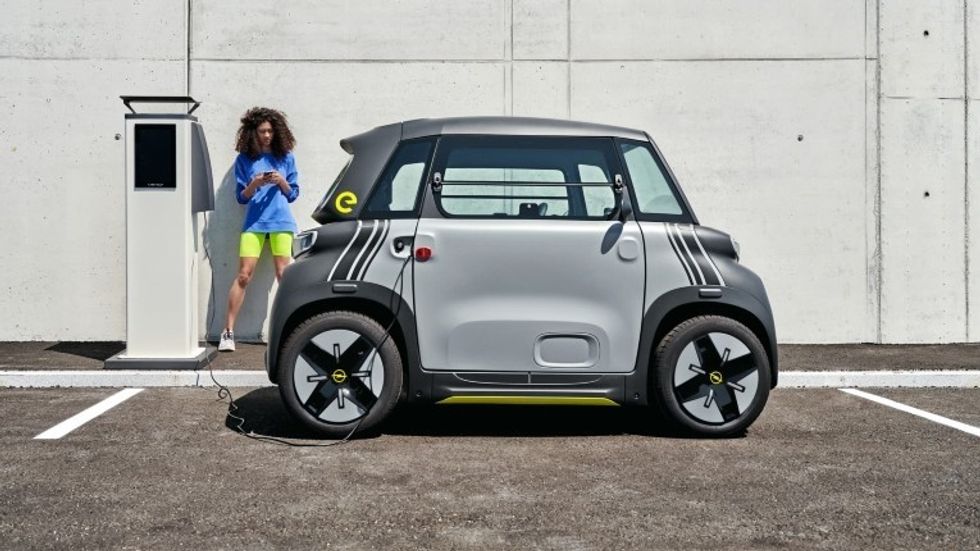 c4cd371a d678 4795 aca5 dfa9a6476770