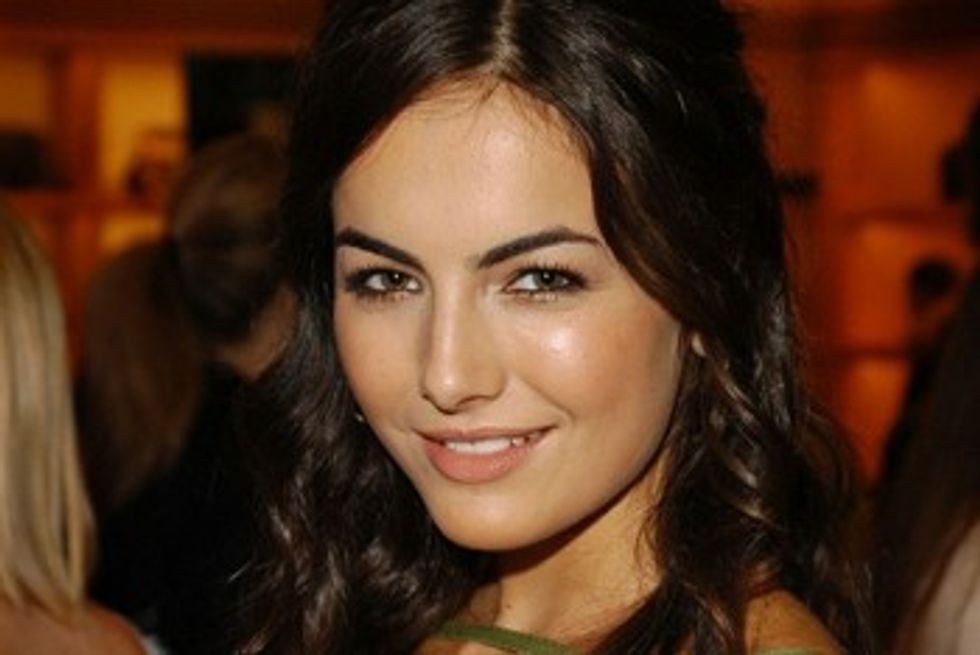 Camilla Belle(1)