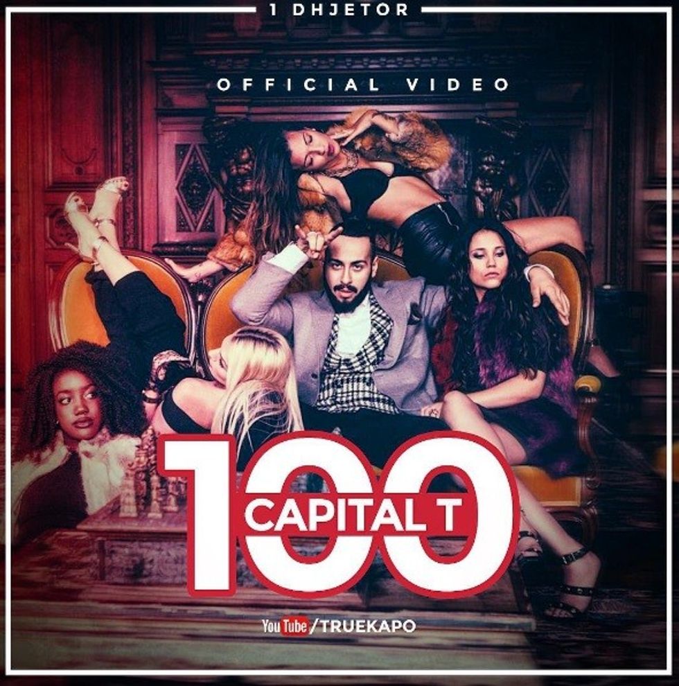 Capital T në një nga skenat e klipit