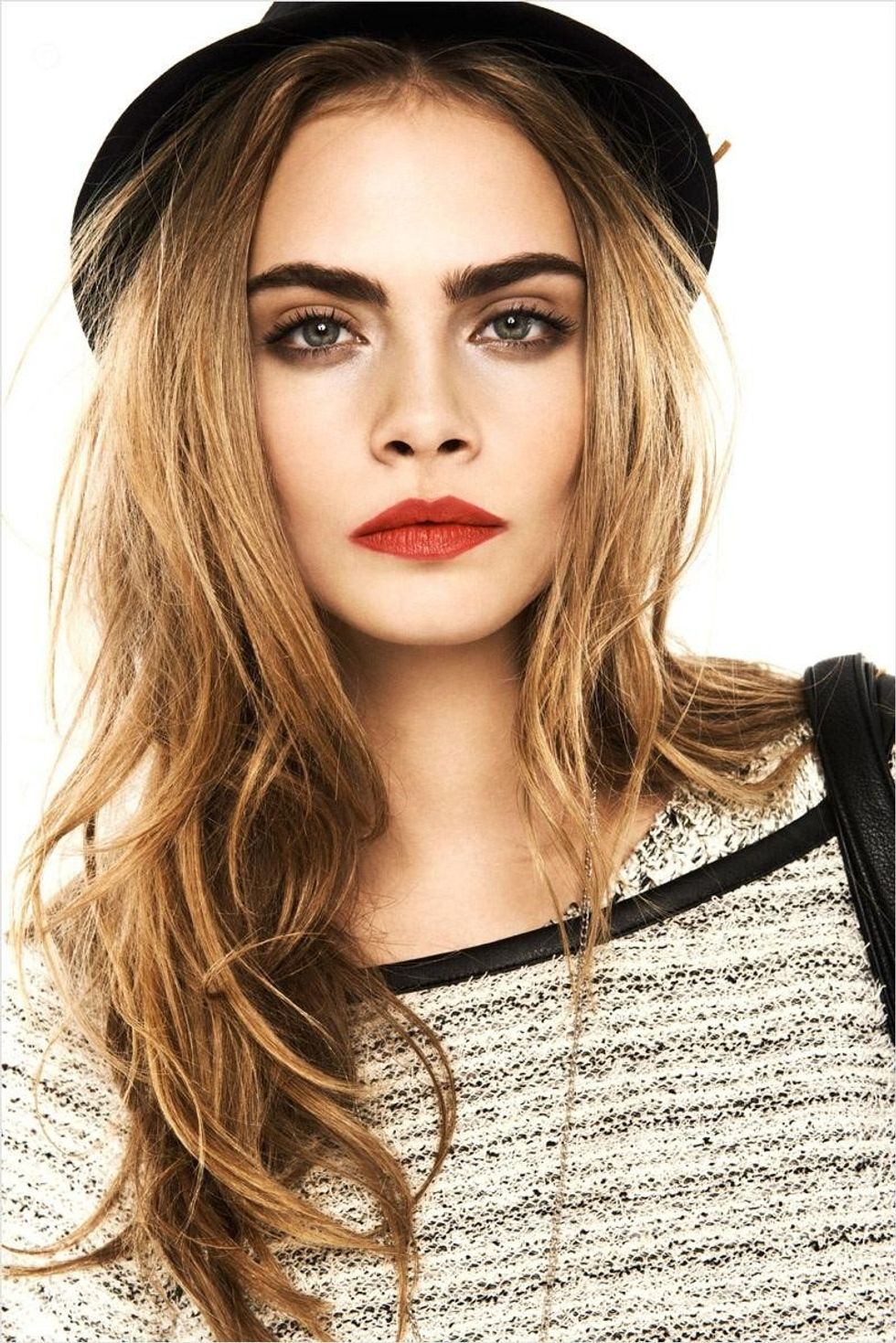 cara-delevingne-reserved-spring-summer-eyebrows-801208631
