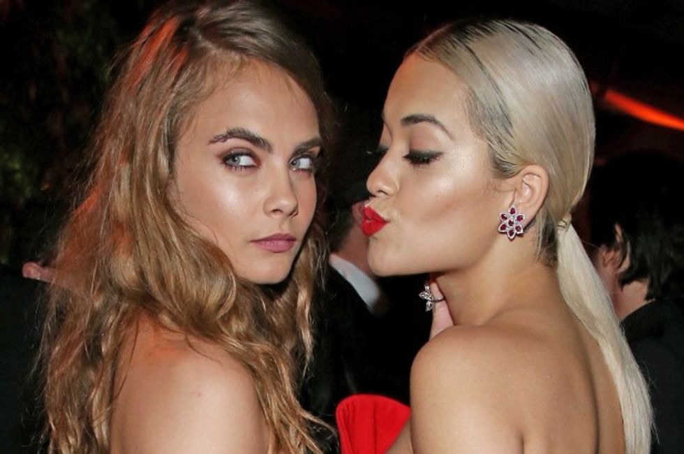 cara delevingne rita ora kiss index