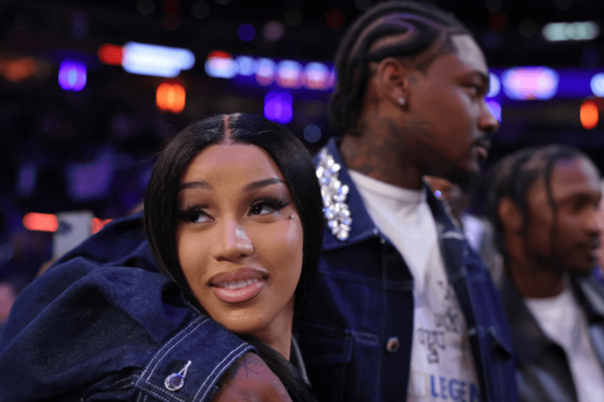 Cardi B ndahet nga Stefon Diggs Cardi B ndahet nga Stefon Diggs