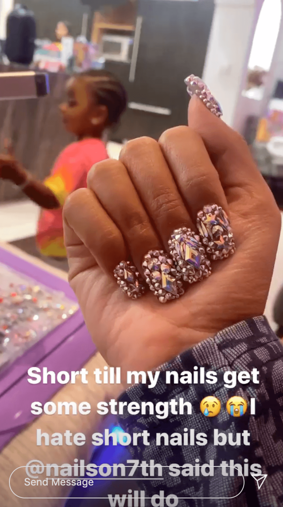 cardi2520b2520short2520nails