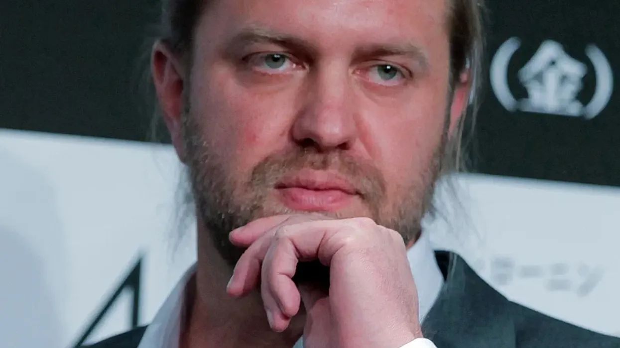 Regjisori Carl Rinsch dënohet me dy vjet e gjysmë burg për mashtrim me Netflix Regjisori Carl Rinsch dënohet me dy vjet e gjysmë burg për mashtrim me Netflix